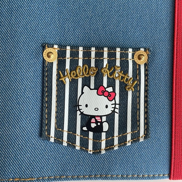 Hello Kitty Binder Notebook - Picture 8 of 8